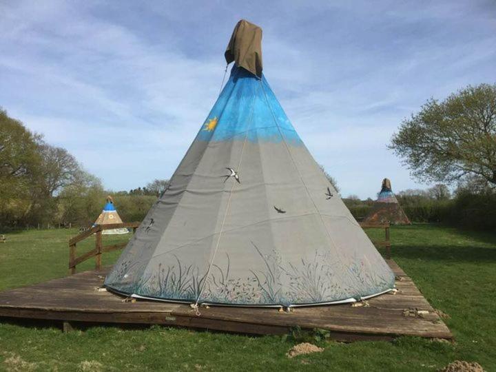 Big Sky Tipi Holidays Wartling Ngoại thất bức ảnh