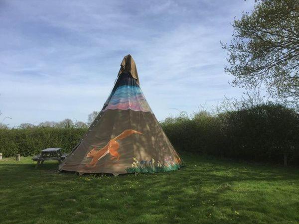 Big Sky Tipi Holidays Wartling Ngoại thất bức ảnh