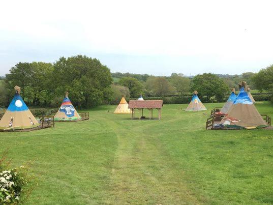 Big Sky Tipi Holidays Wartling Ngoại thất bức ảnh